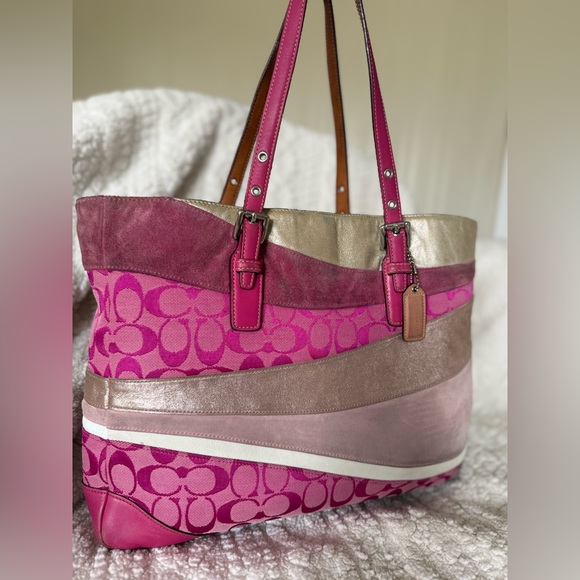 Rare Vintage Coach Pink Wave Limited Edition Patchwork Suede Large Gallery Tote - Picture 9 of 16